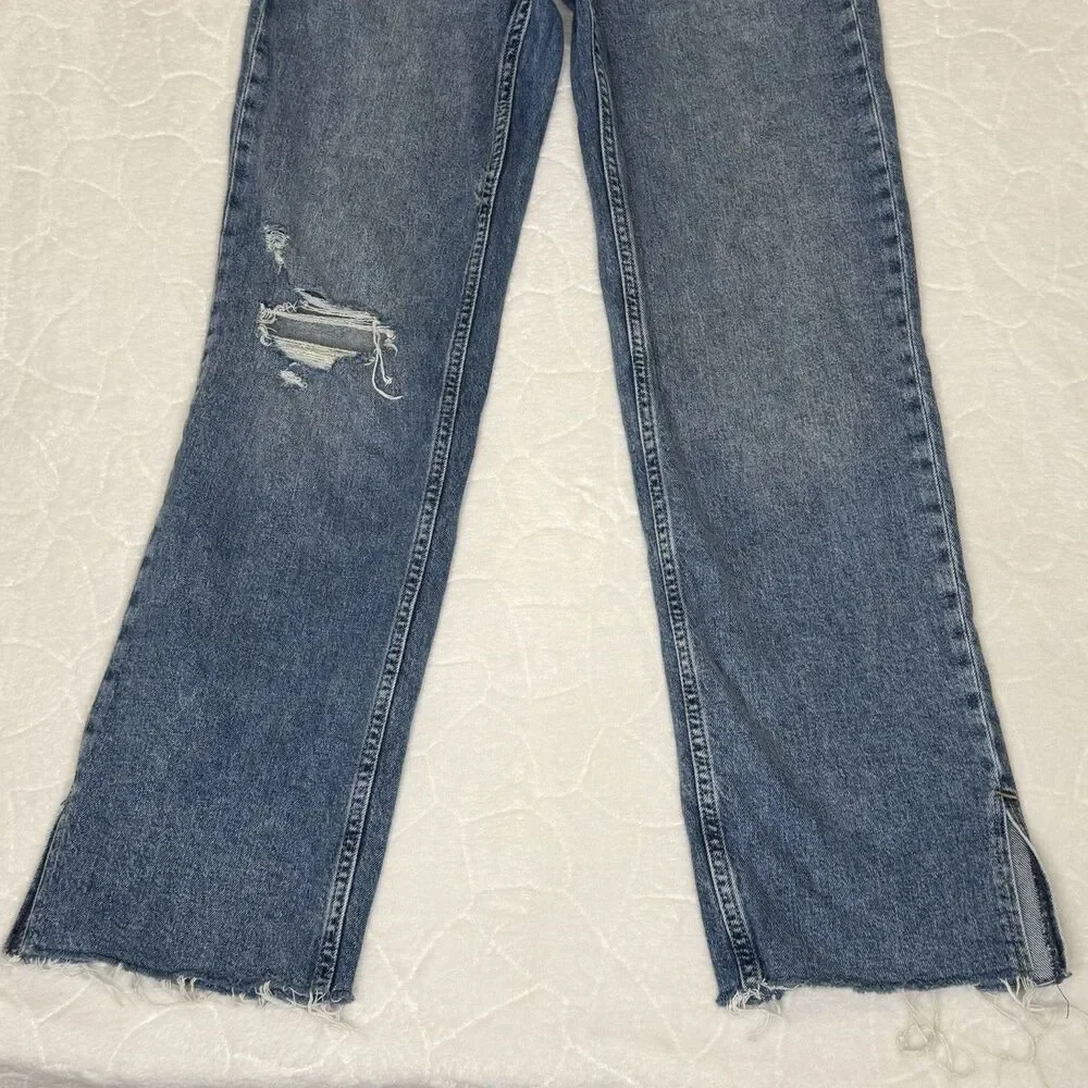 GAP '90s Loose Mid Rise Distressed Ripped Raw Hem Jeans Light Wash Women's 24 00